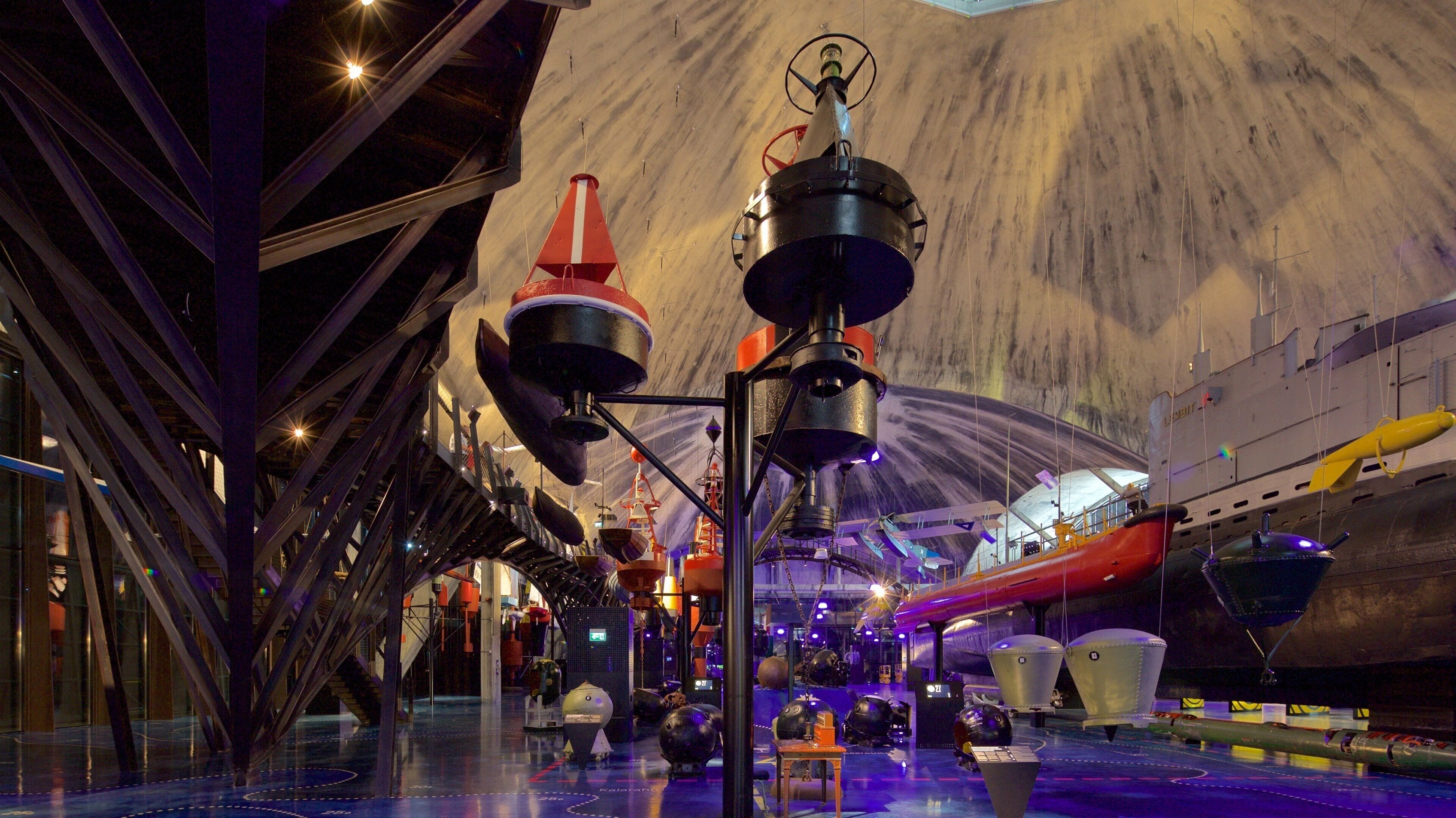 Tallinn showing interior views