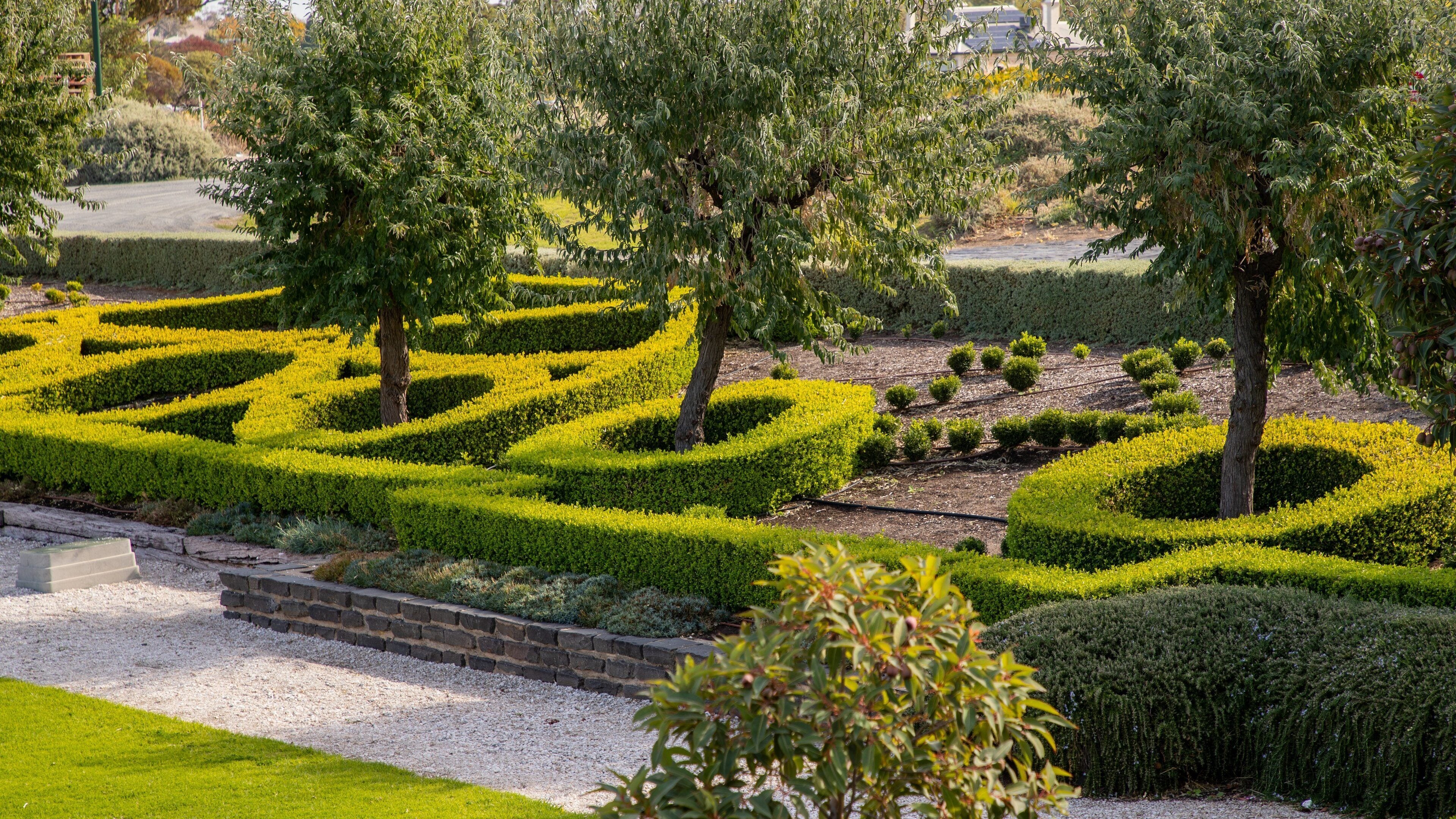 Chateau Tanunda featuring a garden