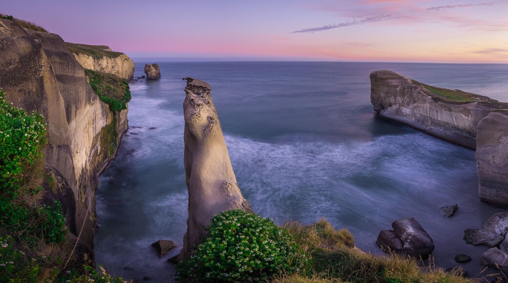 Tunnel Beach