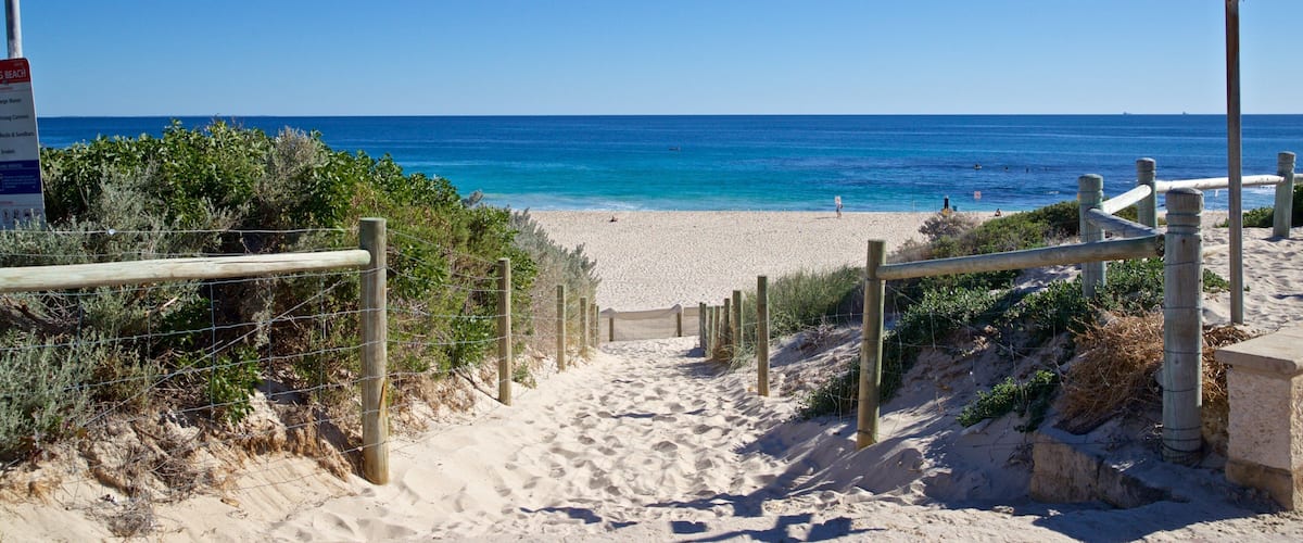 Sorrento Beach which includes general coastal views and a sandy beach