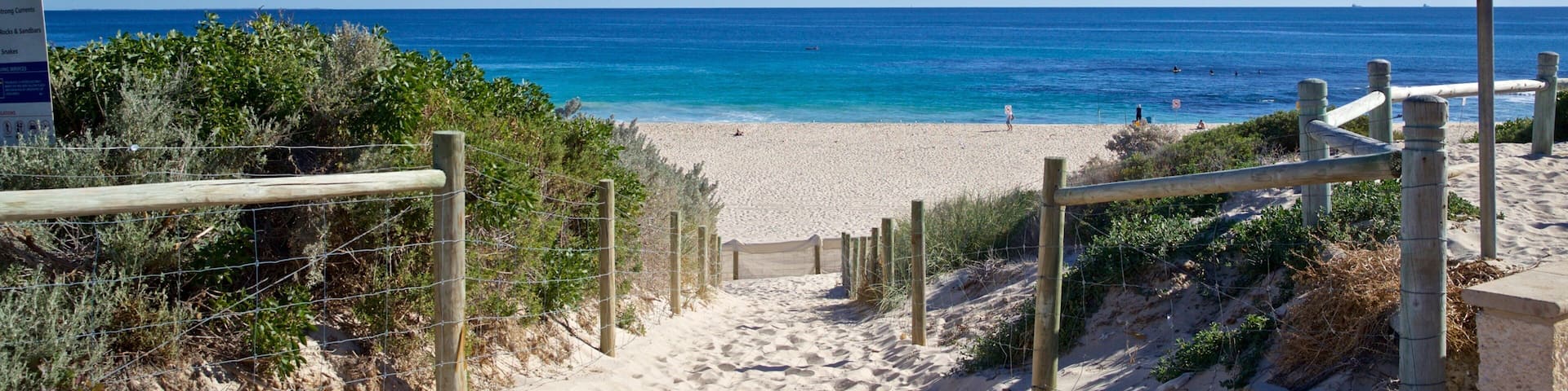 Sorrento Beach which includes general coastal views and a sandy beach