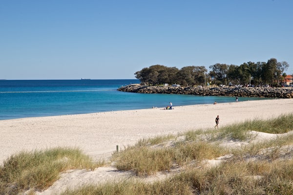 Sorrento Beach which includes a beach and general coastal views
