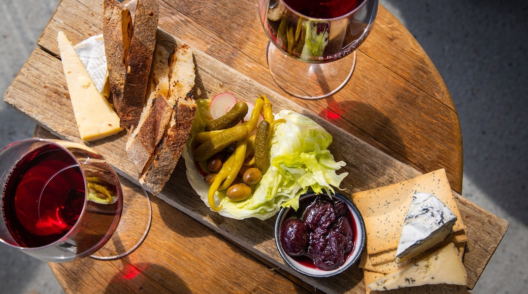 Bruny Island Premium Wines showing drinks or beverages, food and dining out