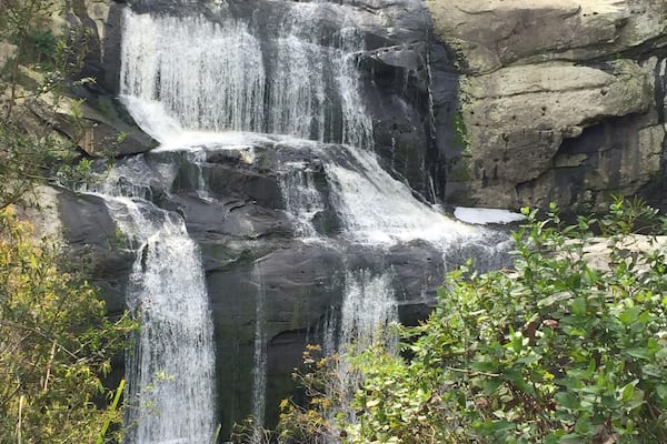 Water falling at Agnes Falls 🍃 #waterfalls #weekendescape