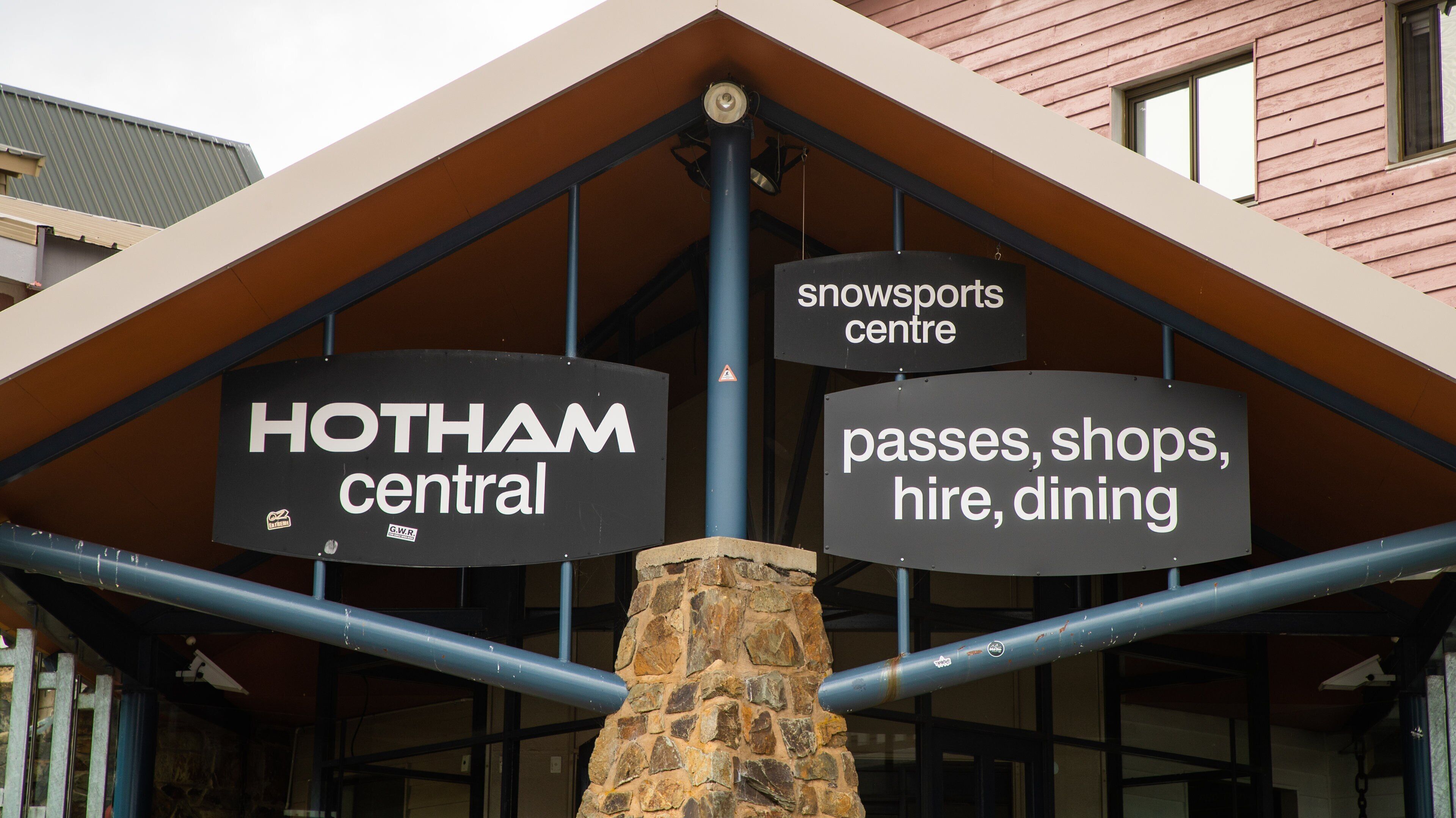Mount Hotham Alpine Resort which includes signage