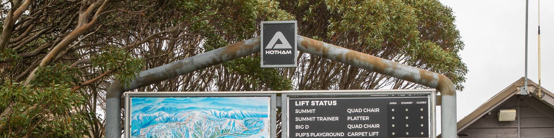 Mount Hotham Alpine Resort which includes signage