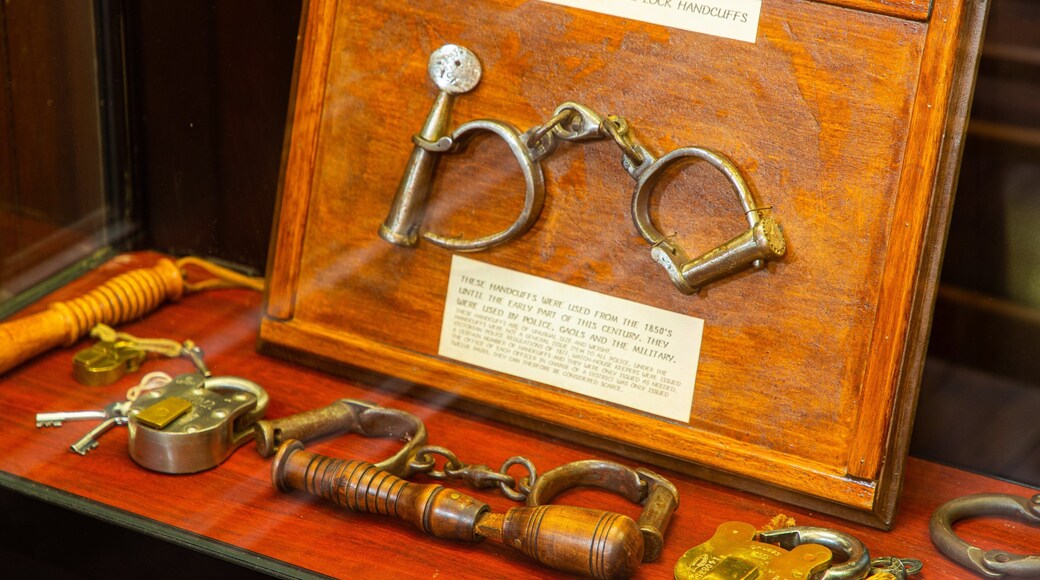 Beechworth Historic Courthouse featuring heritage elements