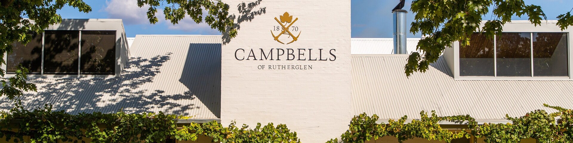 Campbells Winery which includes signage