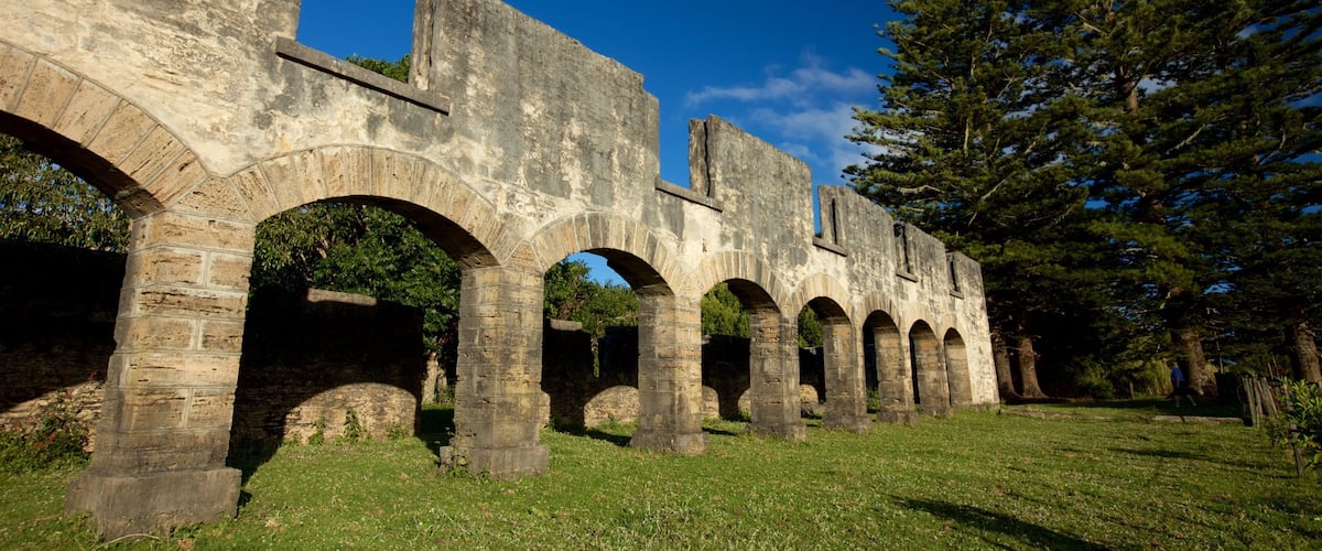 The Arches which includes heritage elements and building ruins