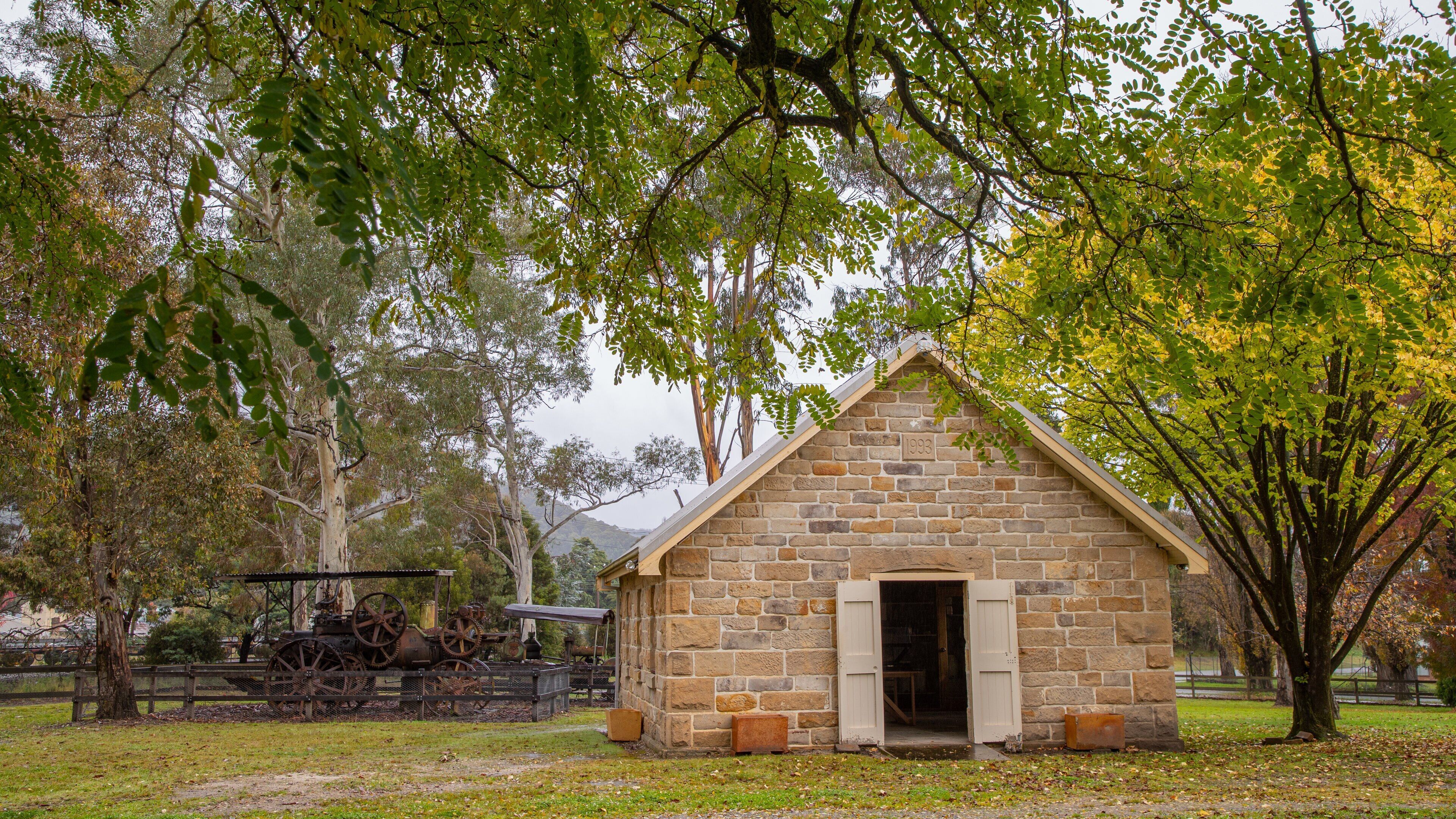 Eskbank House and Museum featuring farmland