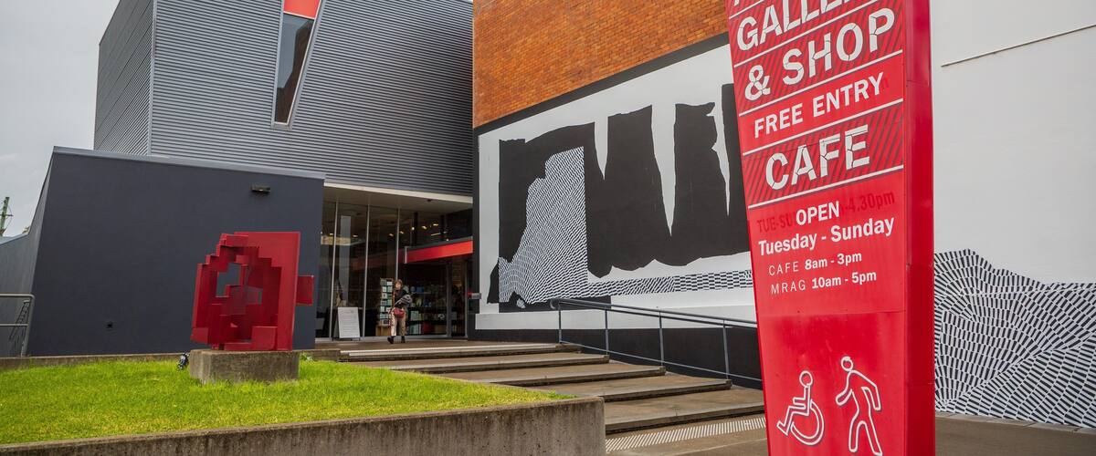 Maitland Regional Art Gallery showing outdoor art and signage