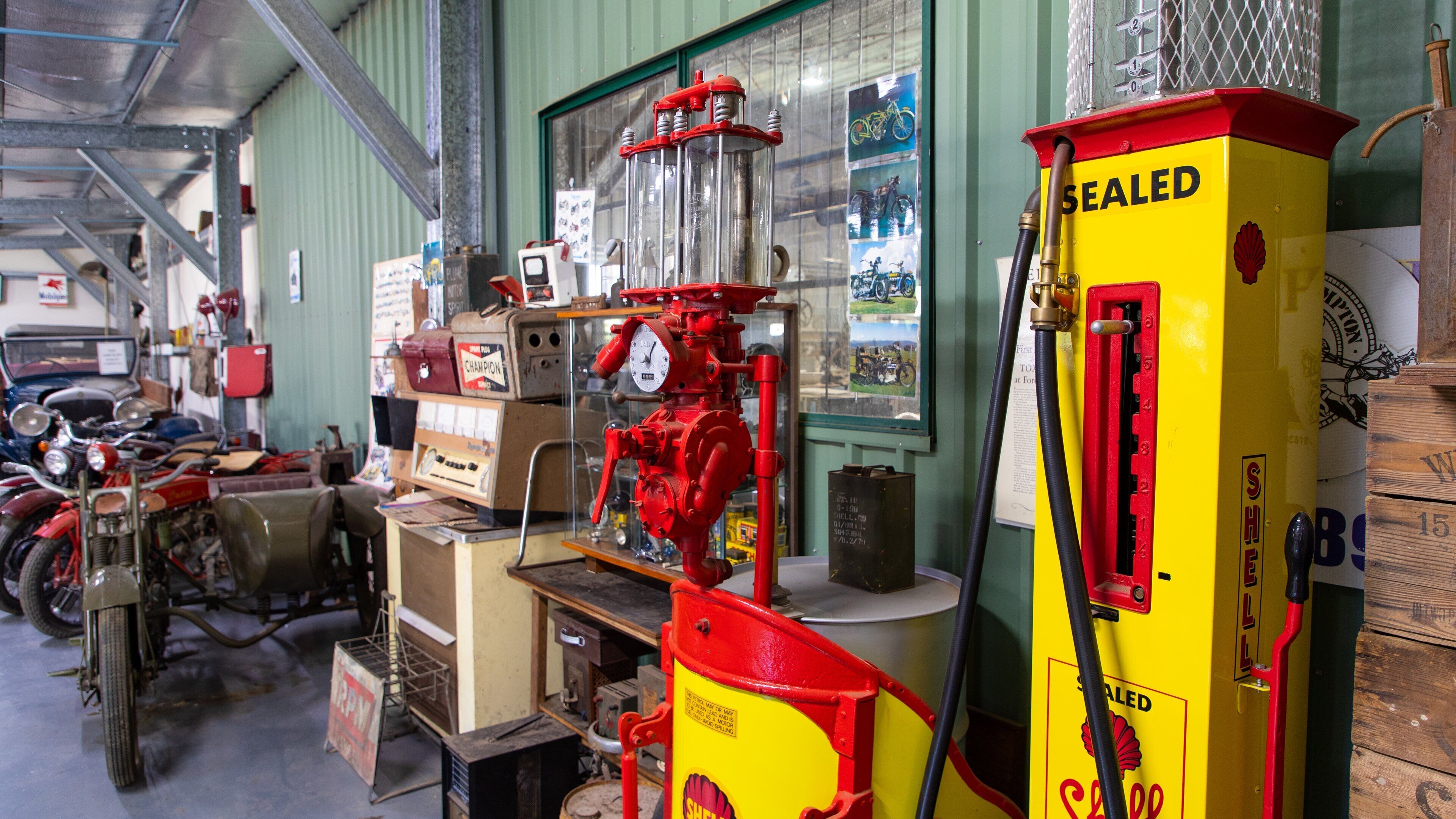 Rockhampton Heritage Village showing heritage elements