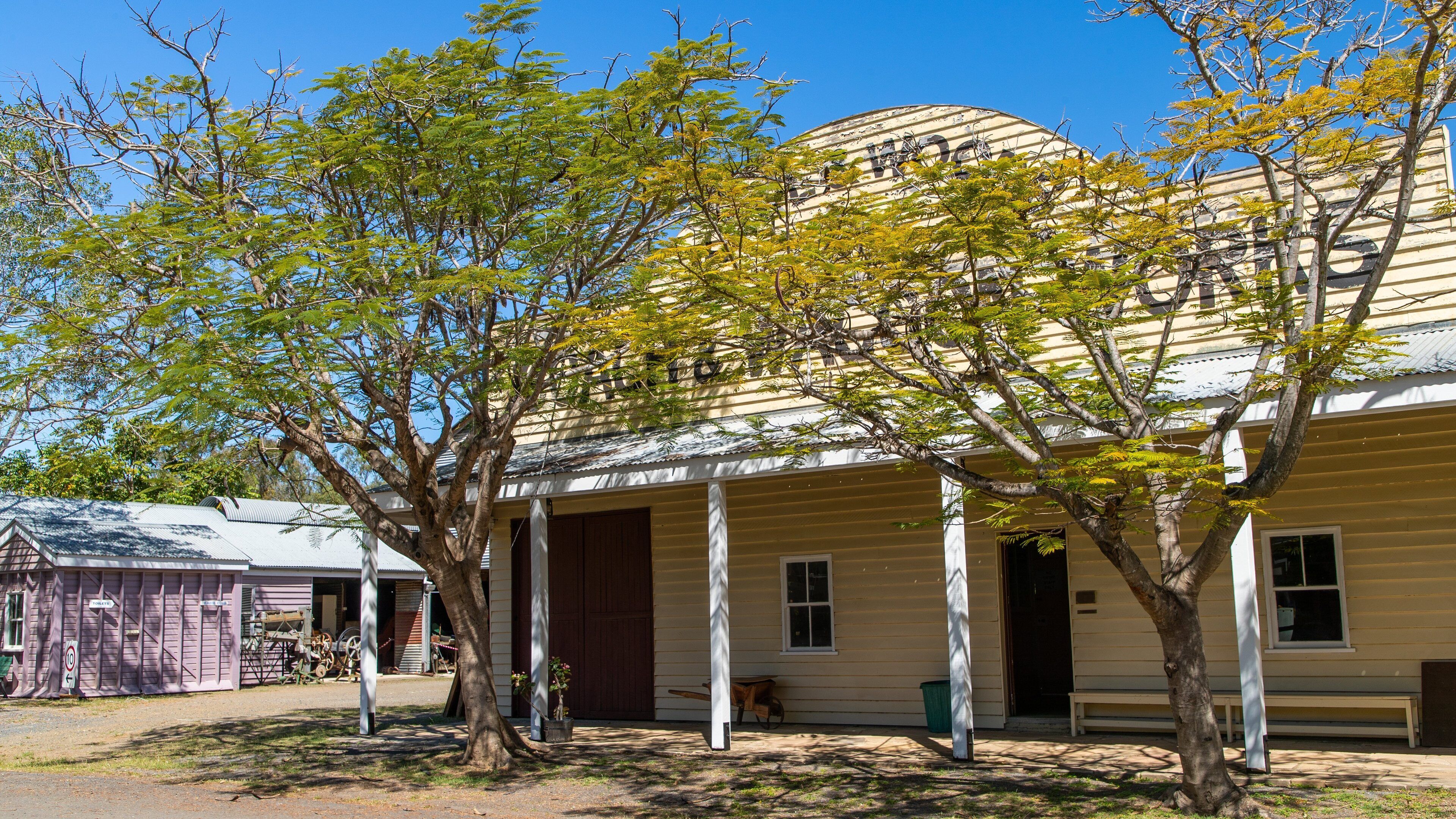 Rockhampton Heritage Village featuring a small town or village