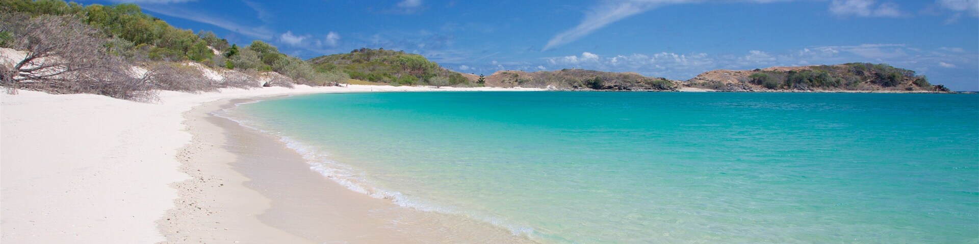 Great Keppel Island mostrando uma praia de areia e paisagens litorâneas