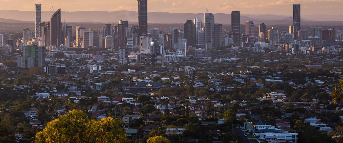 Mount Gravatt Lookout showing landscape views, a city and a sunset