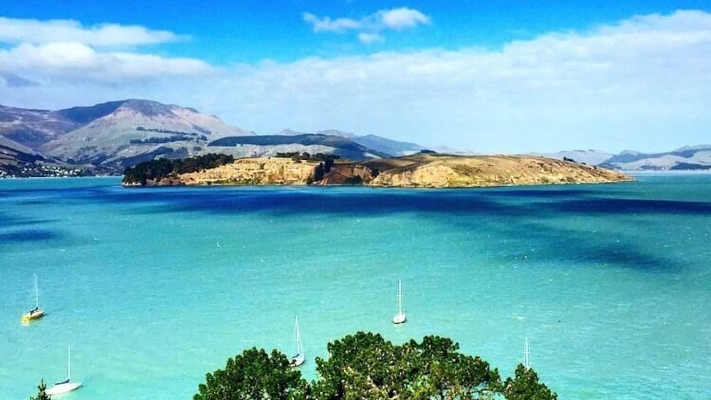 The amazing Banks Peninsula! The road from Lyttelton to Akaroa is a scenic road with beautiful landscape!