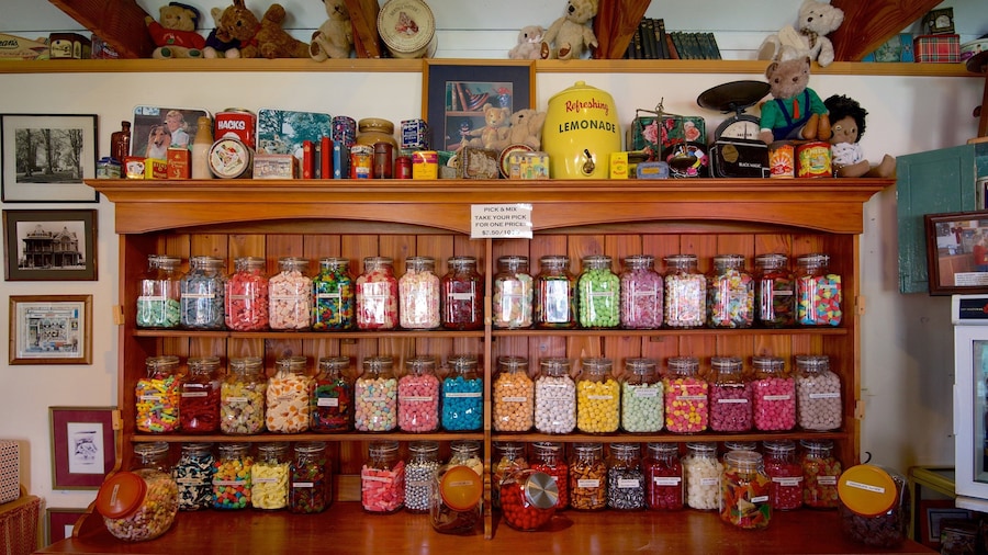 Havelock North showing food and shopping