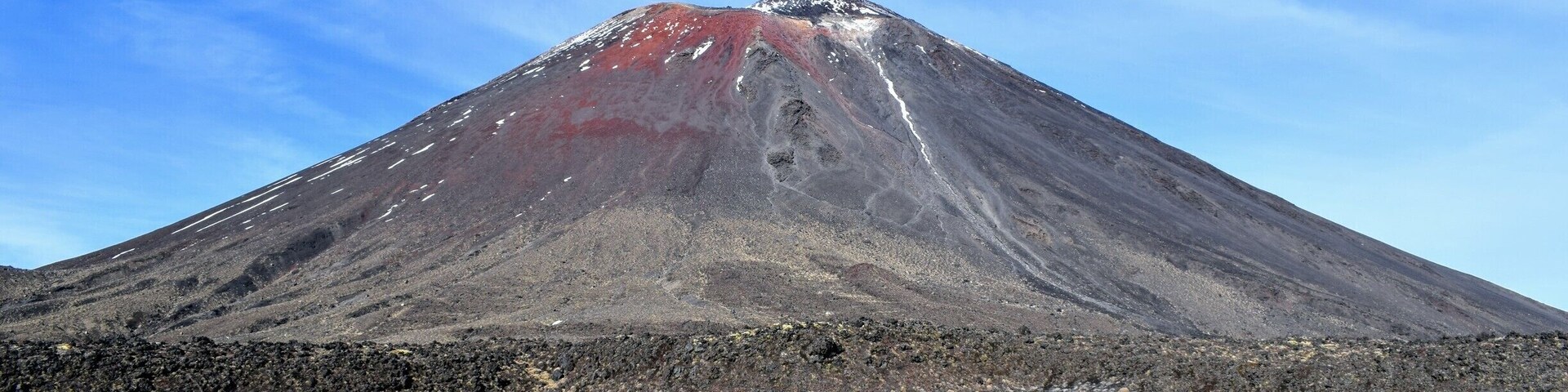 Seen from the Tongariro Alpine Crossing, this is Mt. Ngauruhoe - which some of you may know as Mt. Doom from the Lord of the Rings films.
Located in Tongariro National Park on New Zealand's North Island.
#tongariro #nz #newzealand #volcano #troveon