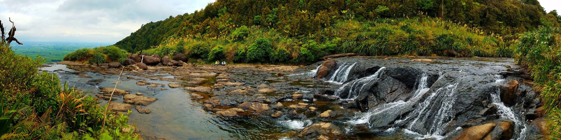 A super cool hike that leads to a big waterfall! There is a lookout deck that gives a great view! There were plenty of spots to have lunch or something up here! #adventure #newzealand