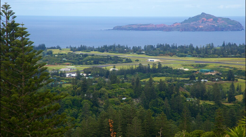 Mount Pitt showing tranquil scenes, landscape views and island views
