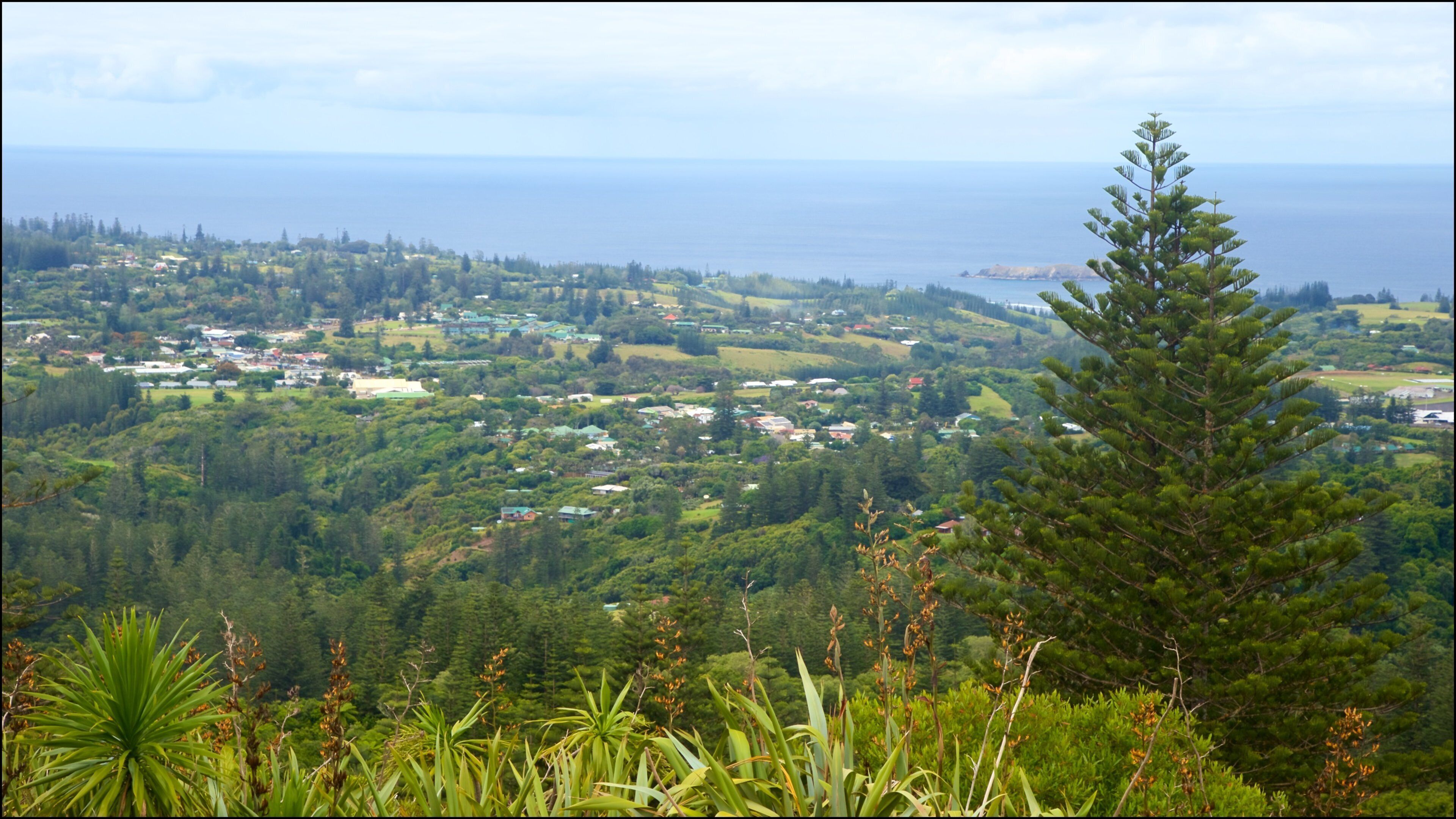 Mount Pitt 设有 寧靜風景, 山水美景 和 綜覽海岸風景