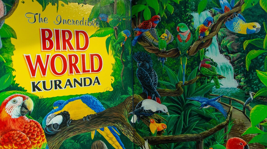 Birdworld Kuranda showing signage