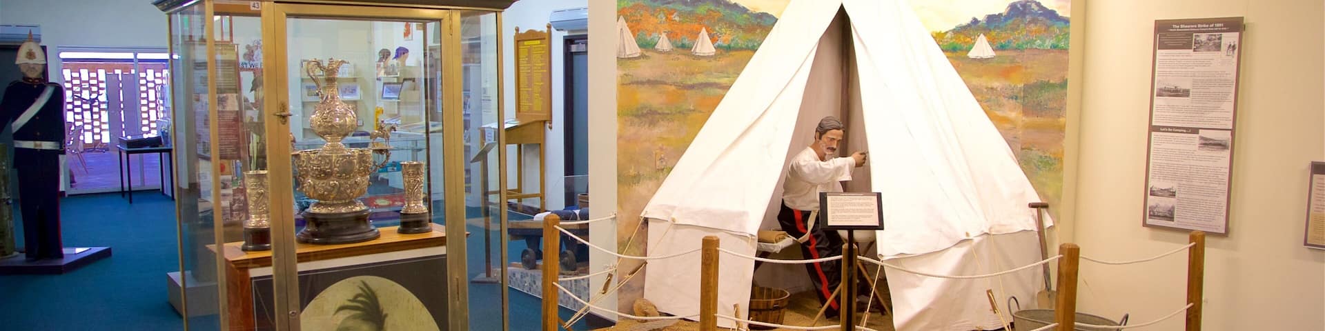 Army Museum North Queensland showing interior views