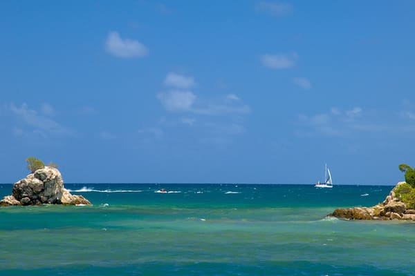 Nouméa mettant en vedette vues littorales et cÎte rocheuse
