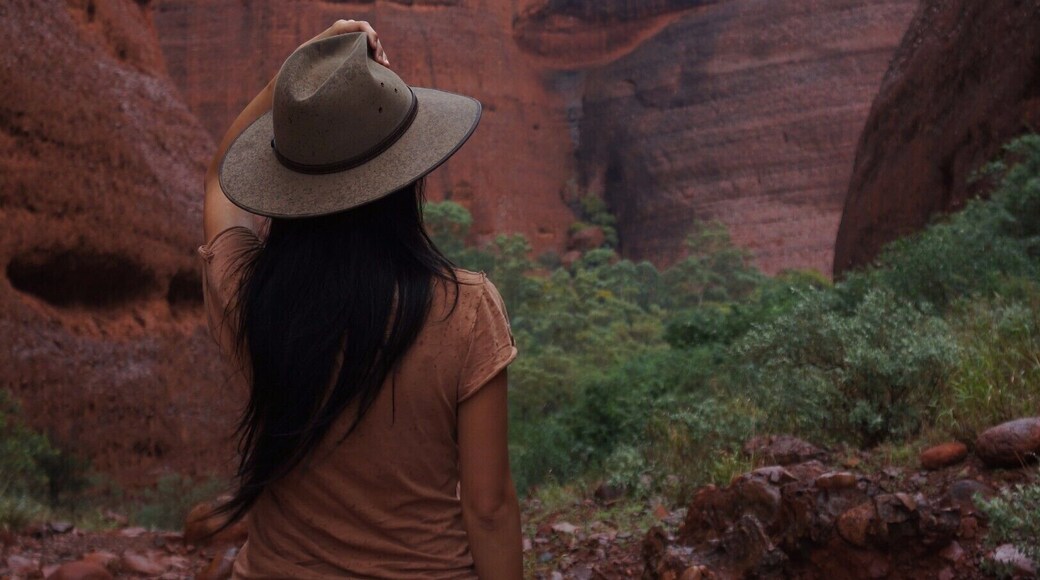 Early morning hike to Valley of the Winds, Kata Tjuta!
#LifeAtExpedia