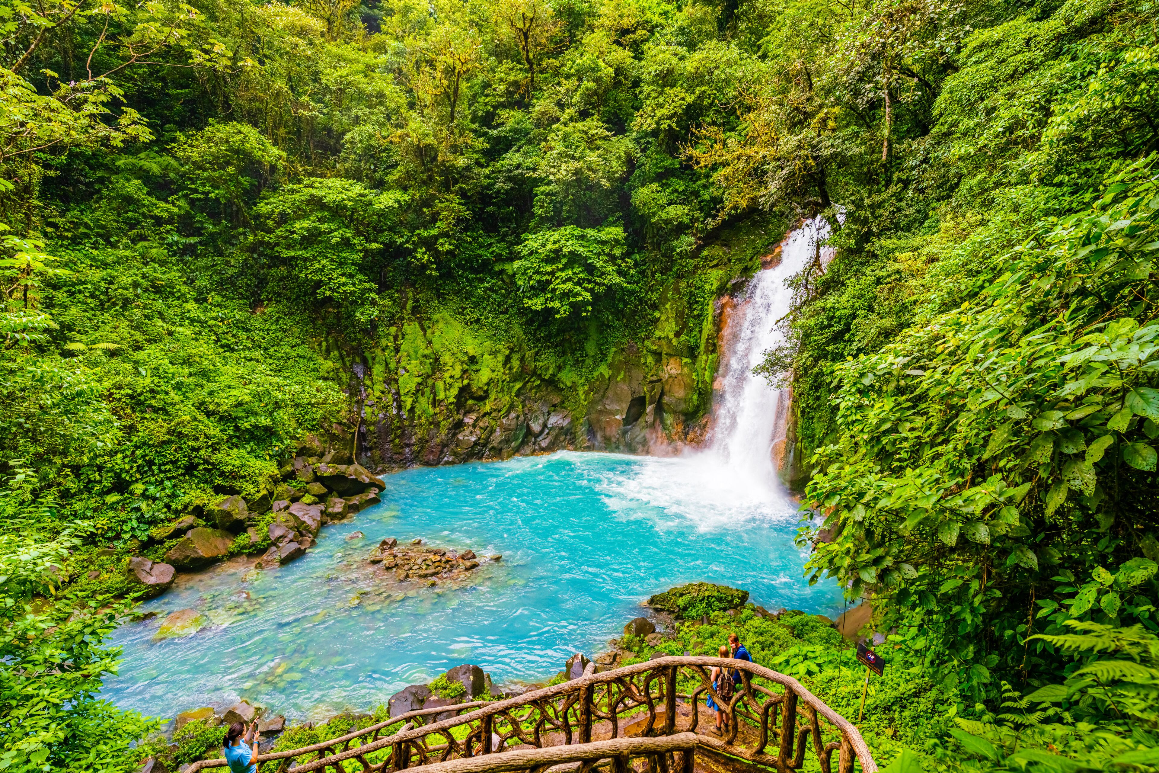 น้ำตก Rio Celeste