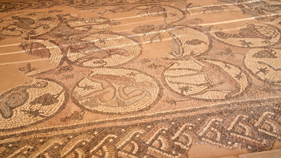 Chiesa bizantina mostrando vista interna