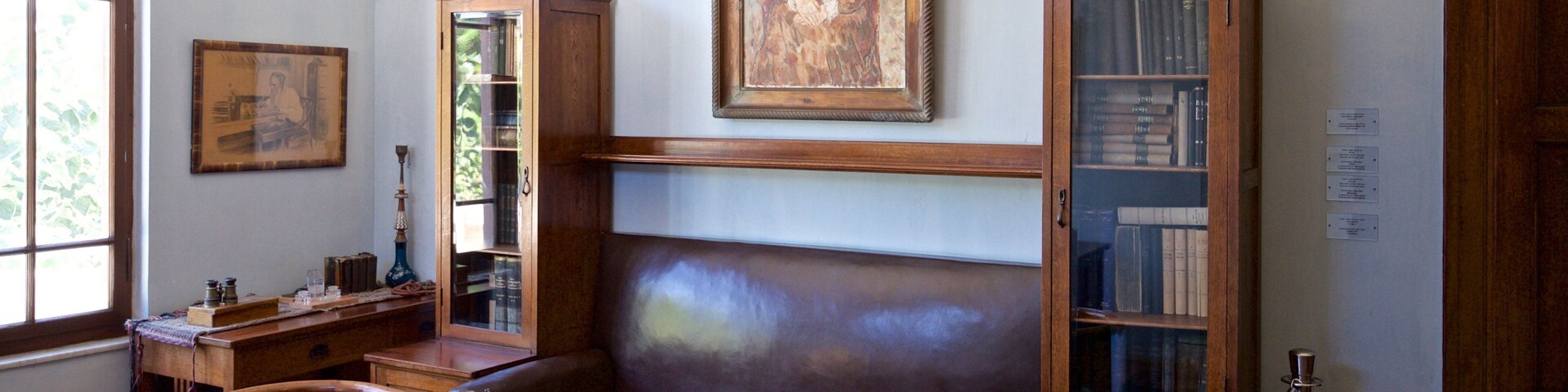 Bialik-Haus welches beinhaltet Haus, Innenansichten und Kunst