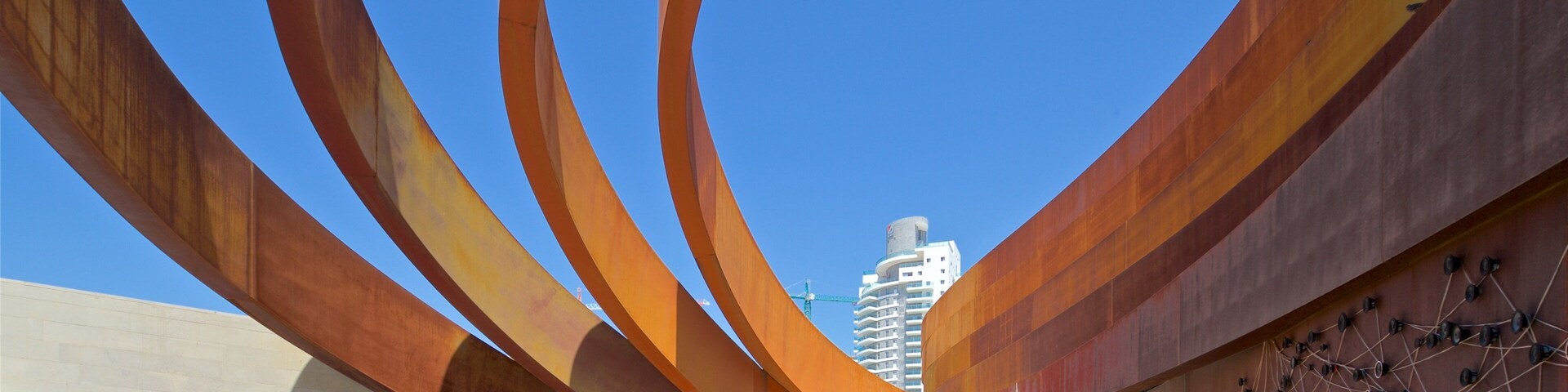 Museu de Design de Holon mostrando arquitetura moderna