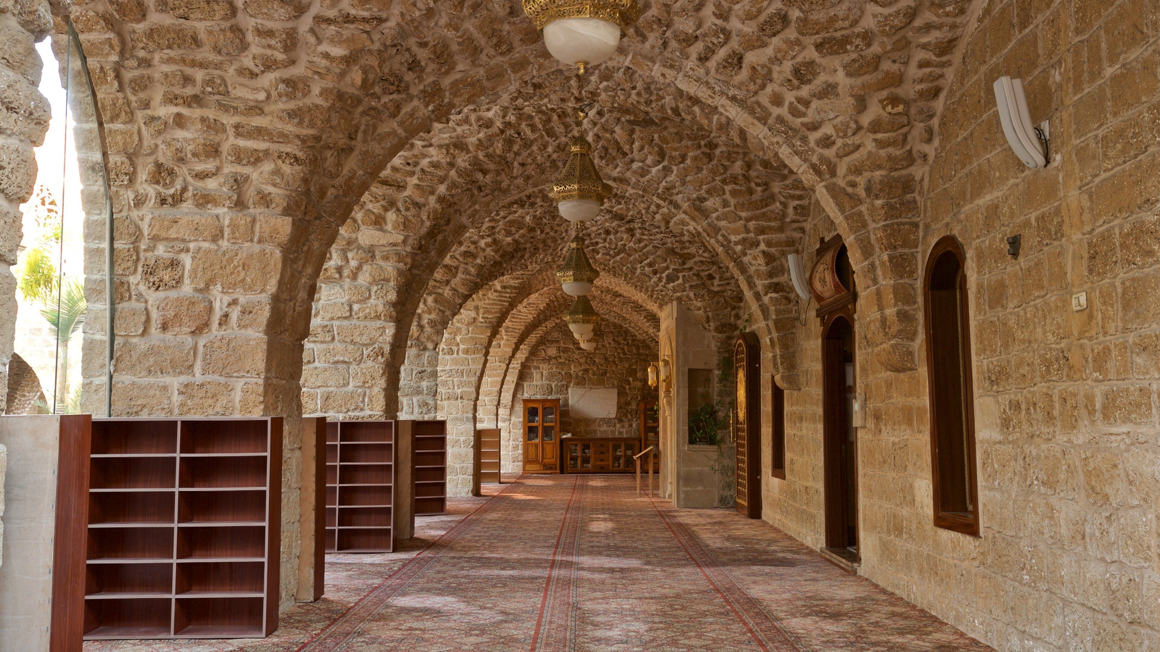 Mahmoudiya Mosque das einen Innenansichten und Geschichtliches