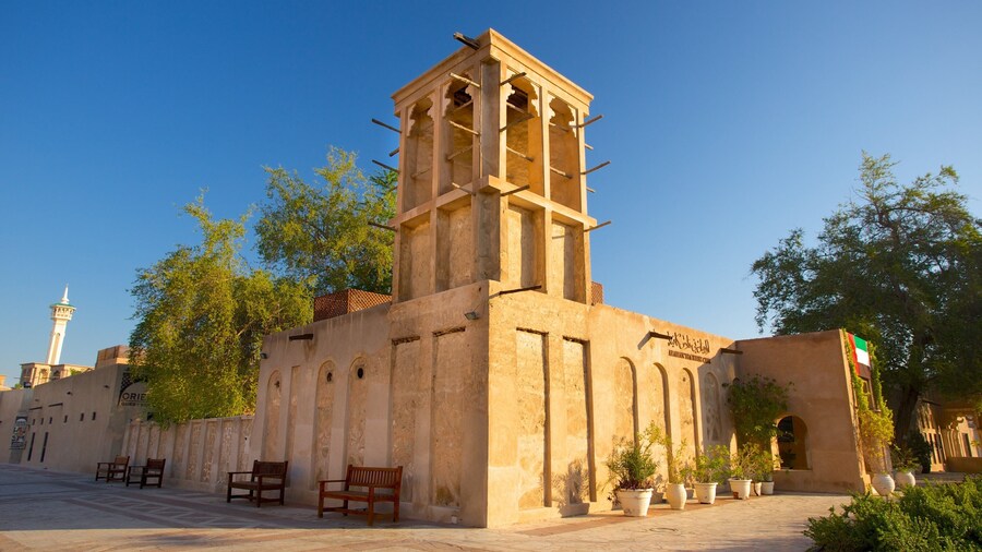 Emirato di Dubai che include architettura d\'epoca
