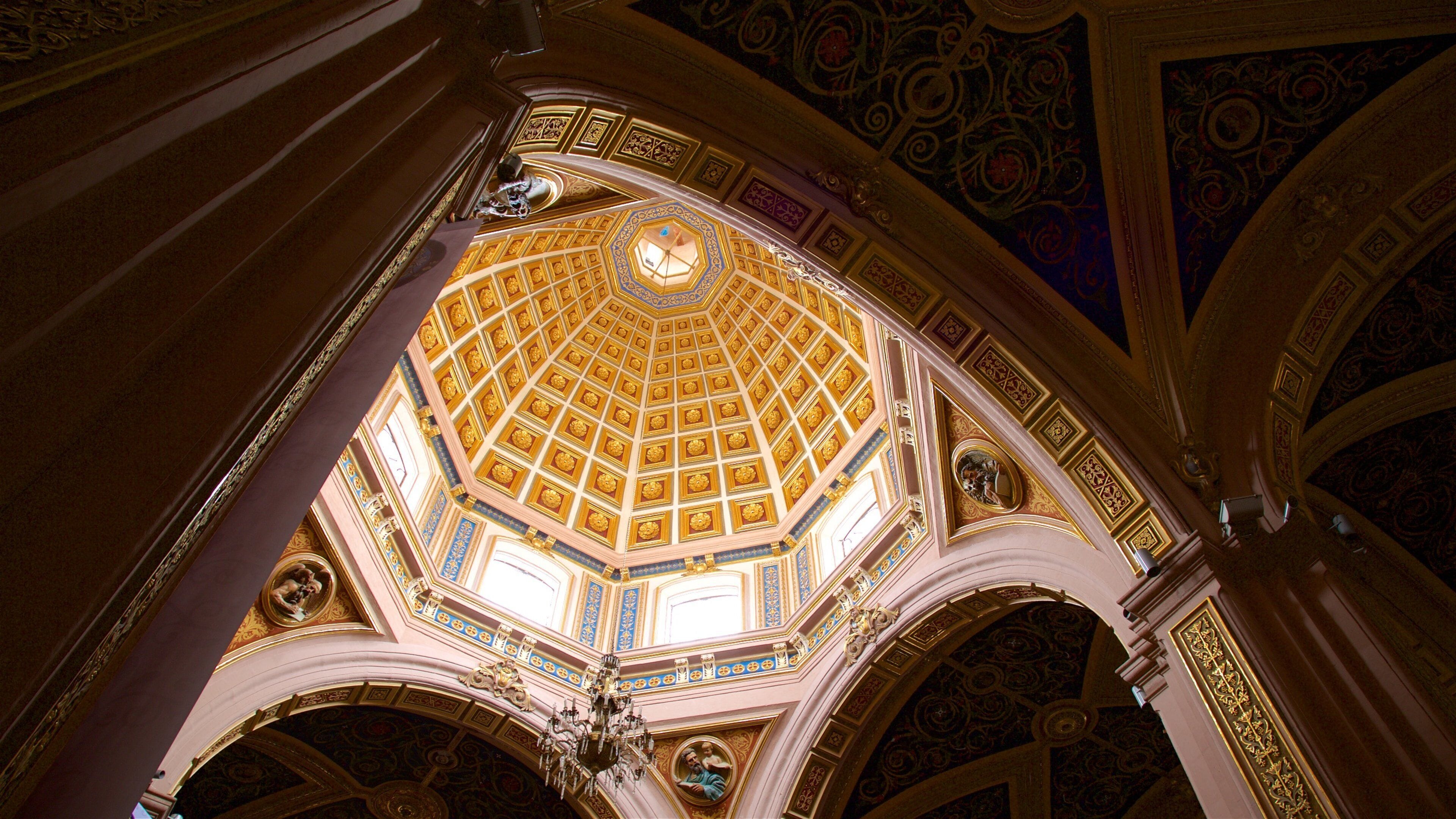 San Luis Potosi Cathedral which includes heritage architecture and interior views