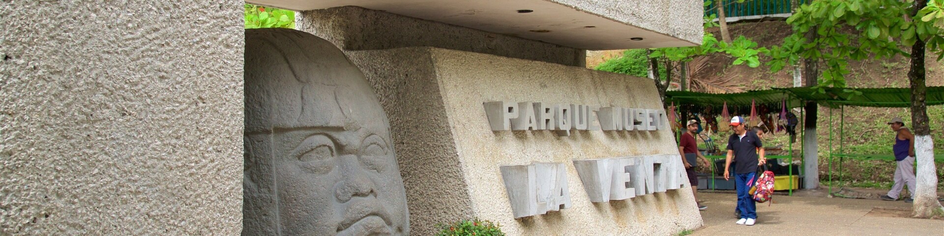 Villahermosa featuring outdoor art and signage