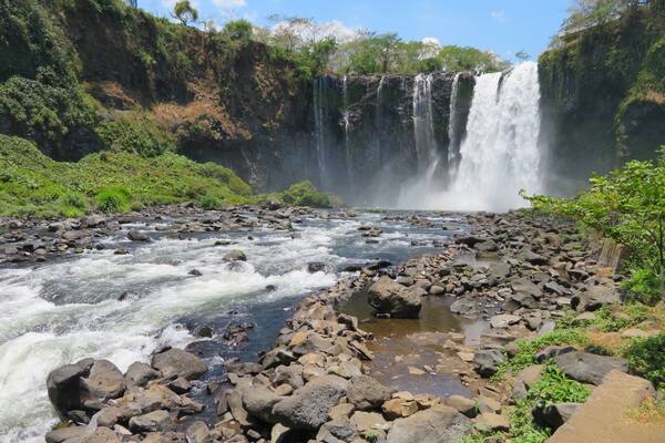 salto de eyipantla, waterfall in Veracruz, Mexico