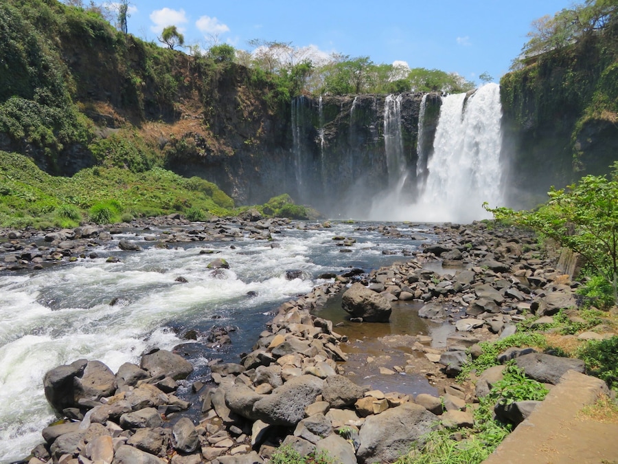 salto de eyipantla, waterfall in Veracruz, Mexico