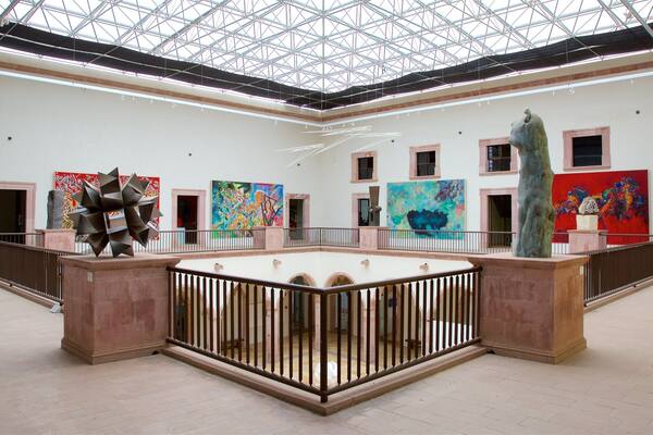 Zacatecas qui includes vues intérieures et art