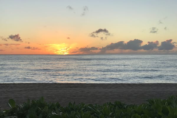 Sunset on Makaha.