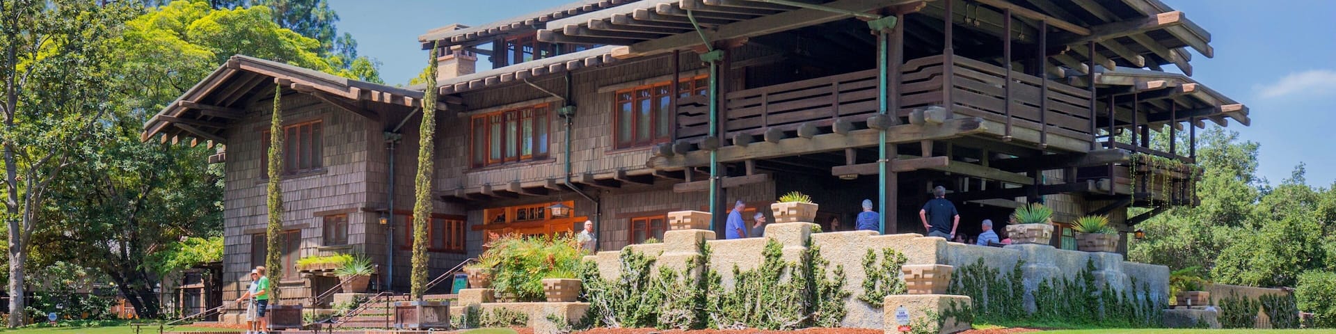 Gamble House featuring a house