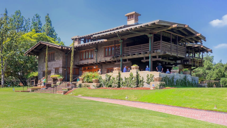 Gamble House featuring a house