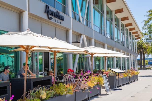 Rosenblum Cellars which includes outdoor eating as well as a small group of people