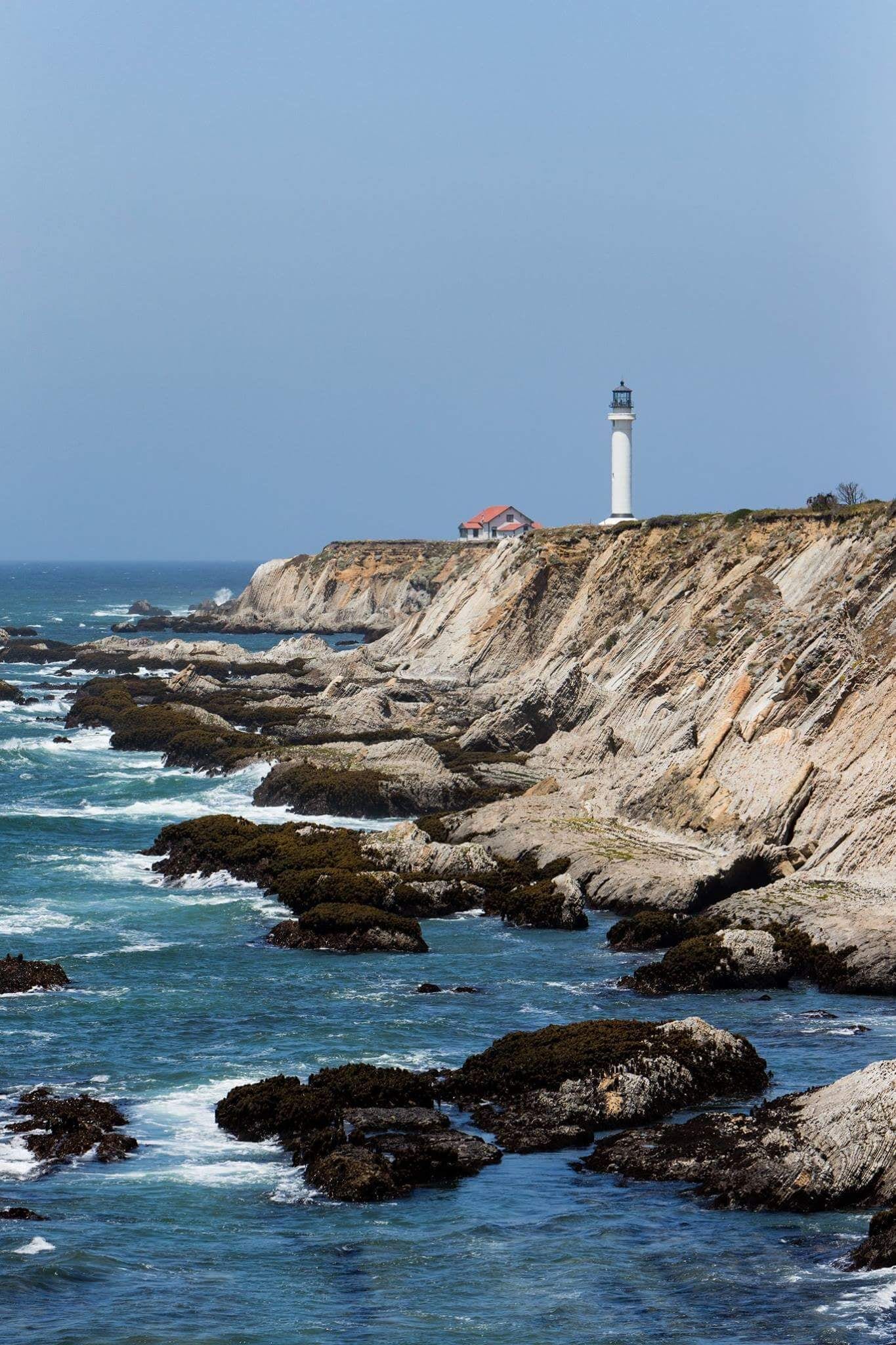 Point Arena Lighthouse stands alone on the cliffs, just off California 1, North of Point Arena, California. Some stunning coastal walking trails all around this area. 
#us #usa #travelphotography #travel #cali #california #lighthouse #coastal #takeahike