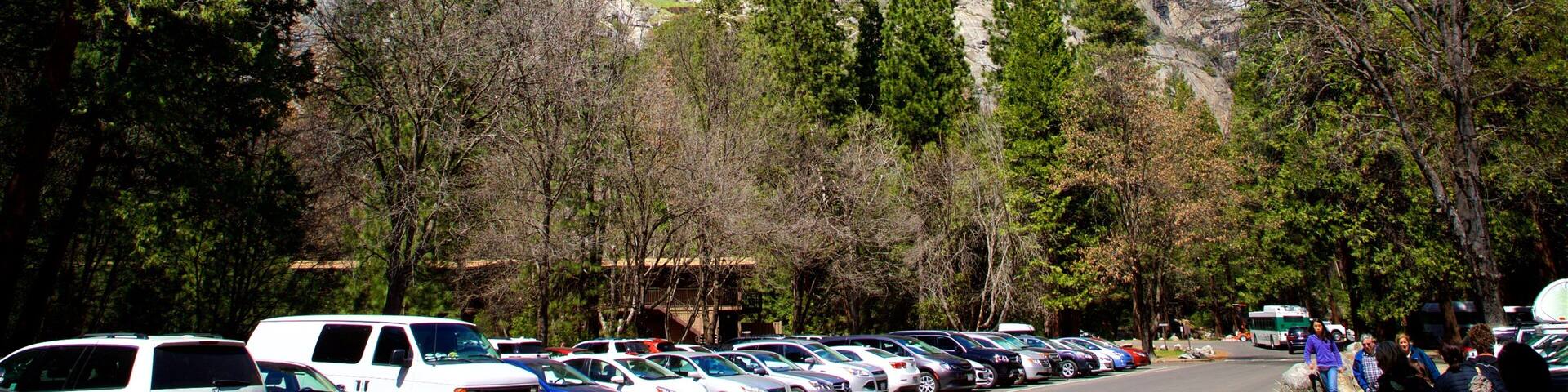Yosemite Lodge Amphitheater which includes mountains and a cascade