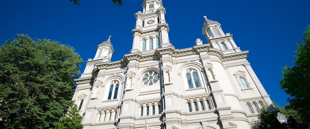 Área metropolitana de Sacramento ofreciendo una iglesia o catedral