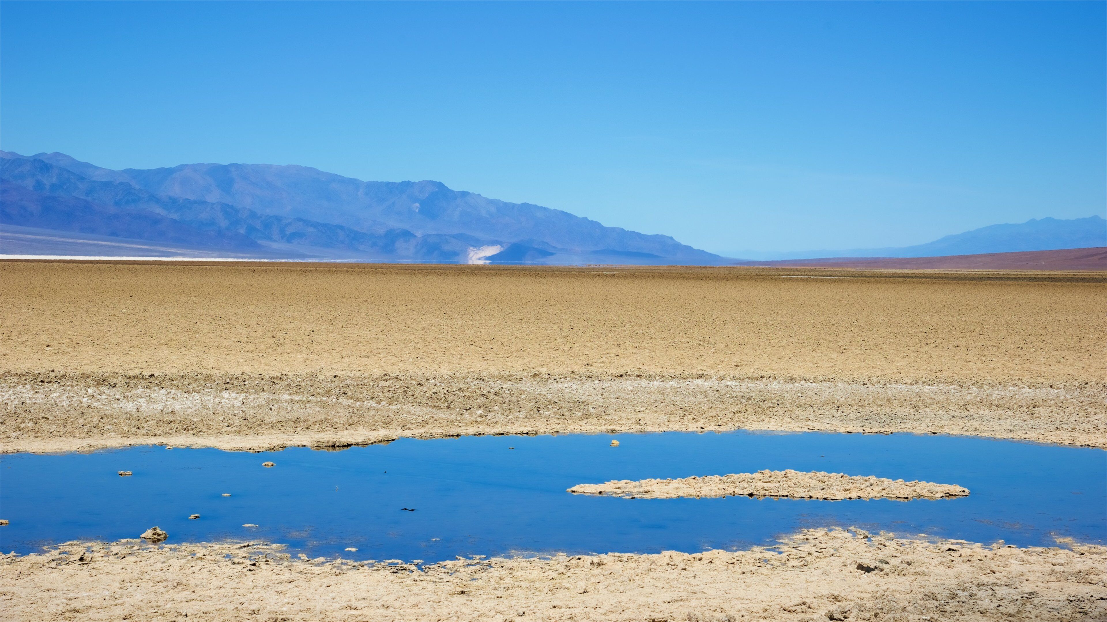 Valle della Morte caratteristiche di vista del deserto, fiume o ruscello e paesaggi rilassanti