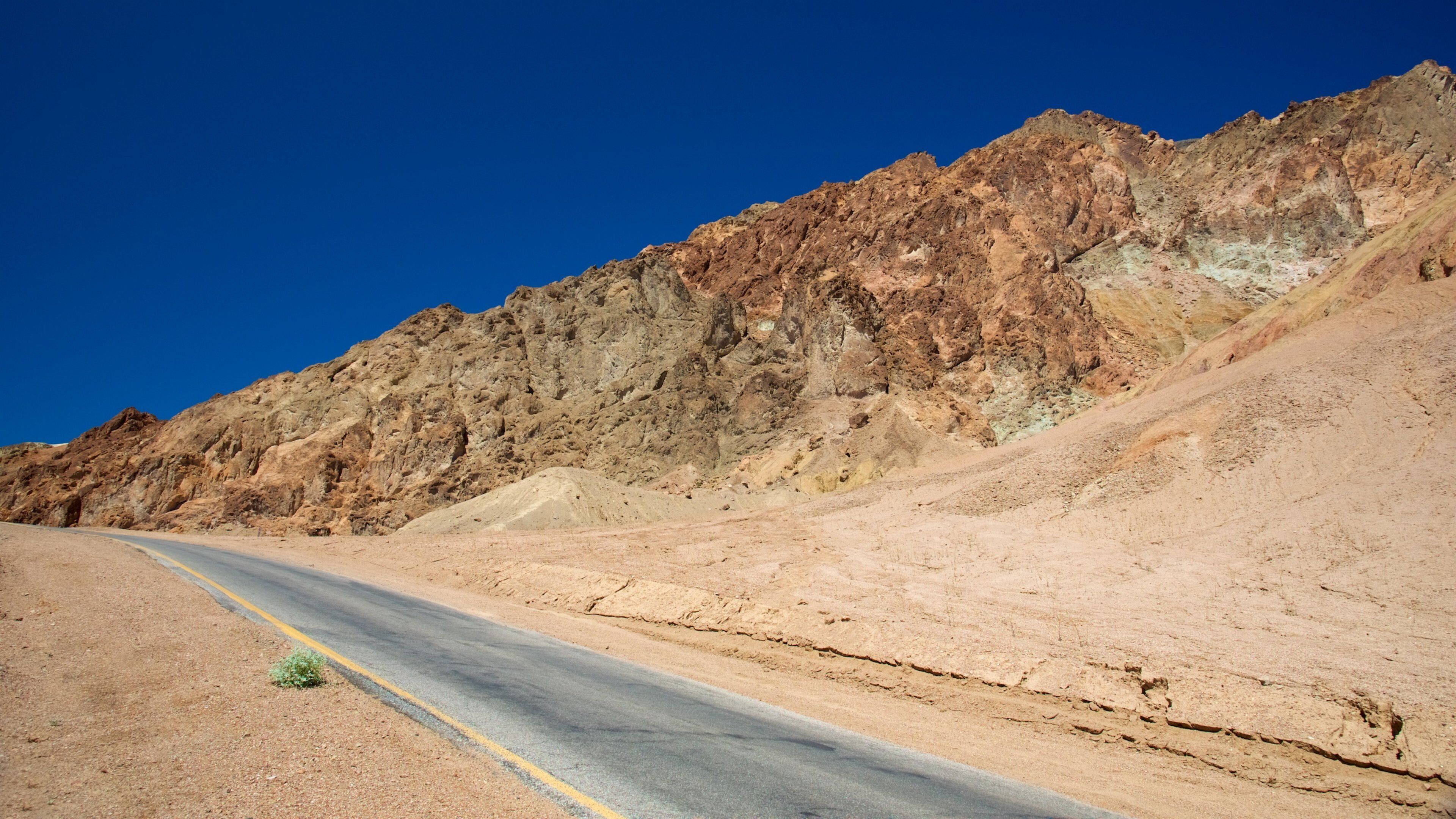 Death Valley showing tranquil scenes