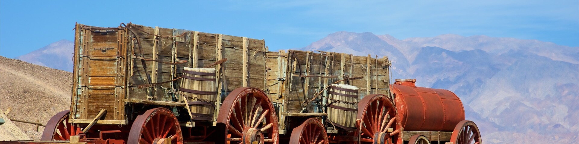 Death Valley which includes railway items, heritage elements and tranquil scenes